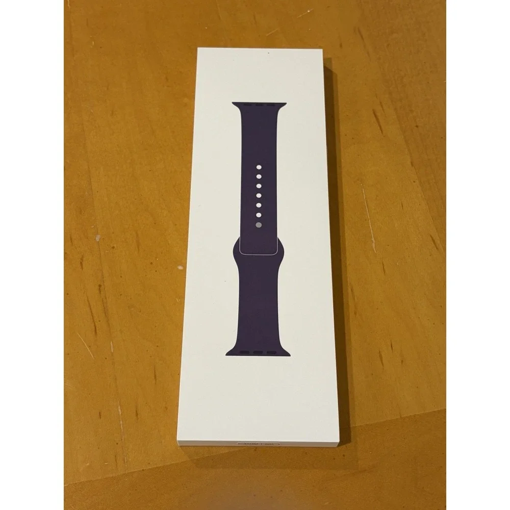 APPLE Purple Fog Sport Watch Band. #MFFX4AM/A. Size 42 MM. NEW Sealed.